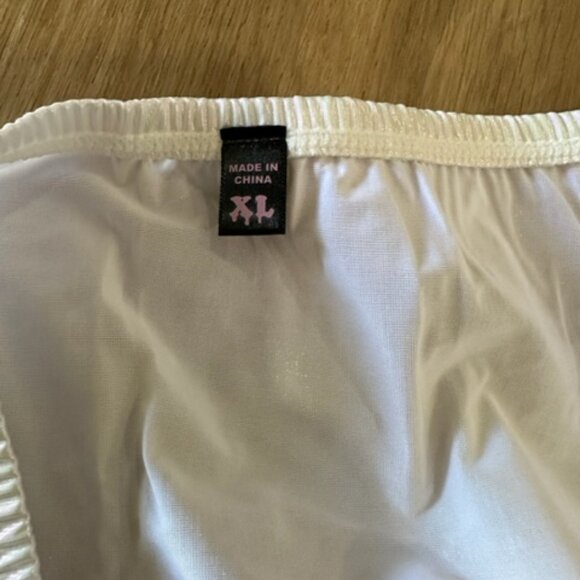 NWOT DOLLS KILL Fembot Babe Costume Austin Powers- Size XL - Picture 8 of 9